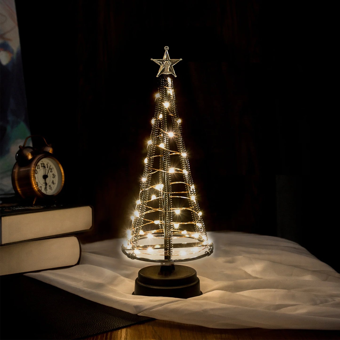 Spot Products 10.2Inch Black White Home Christmas Decoration Supplies Artificial