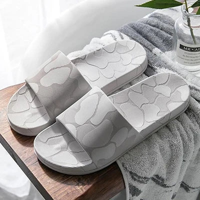 LCIZRONG Classic High Quality Couples Bathroom Slippers Men Summer Home