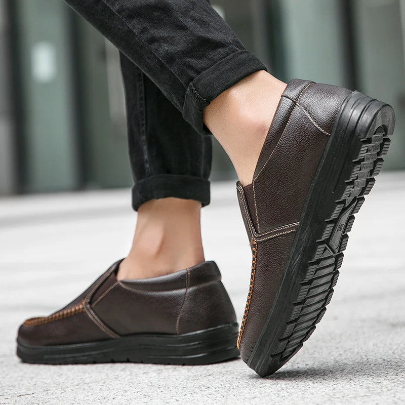 Men Loafers Light Leather Casual Shoes 2021 Autumn Male Outdoor Walking Shoes