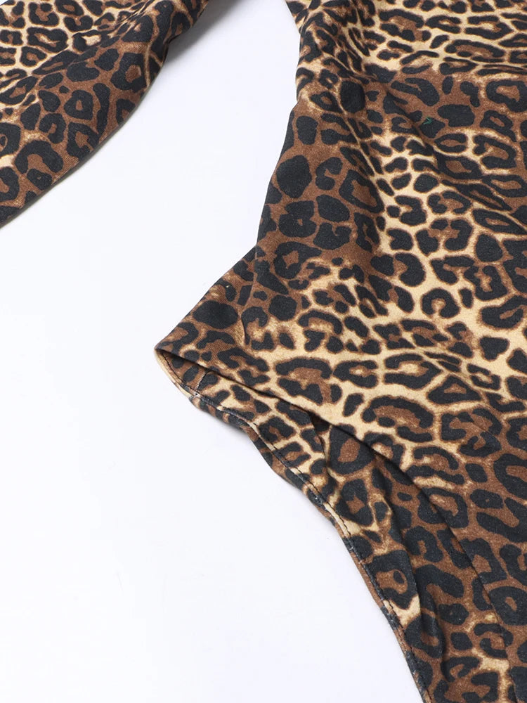 TWOTWINSTYLE Colorblock Leopard Printing Slimming Bodysuists