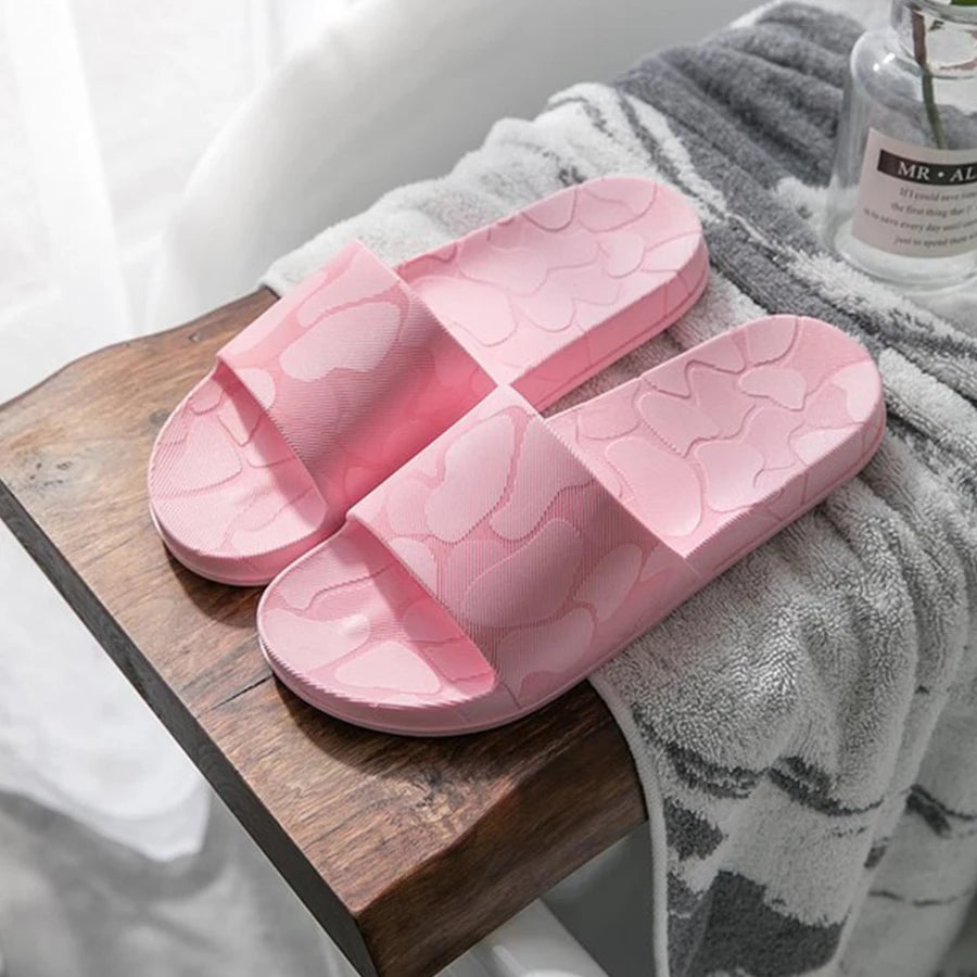 LCIZRONG Classic High Quality Couples Bathroom Slippers Men Summer Home