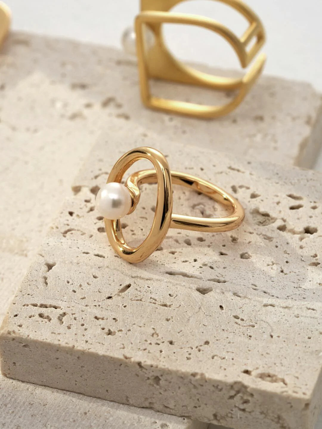 Geometric Open Circle Ring