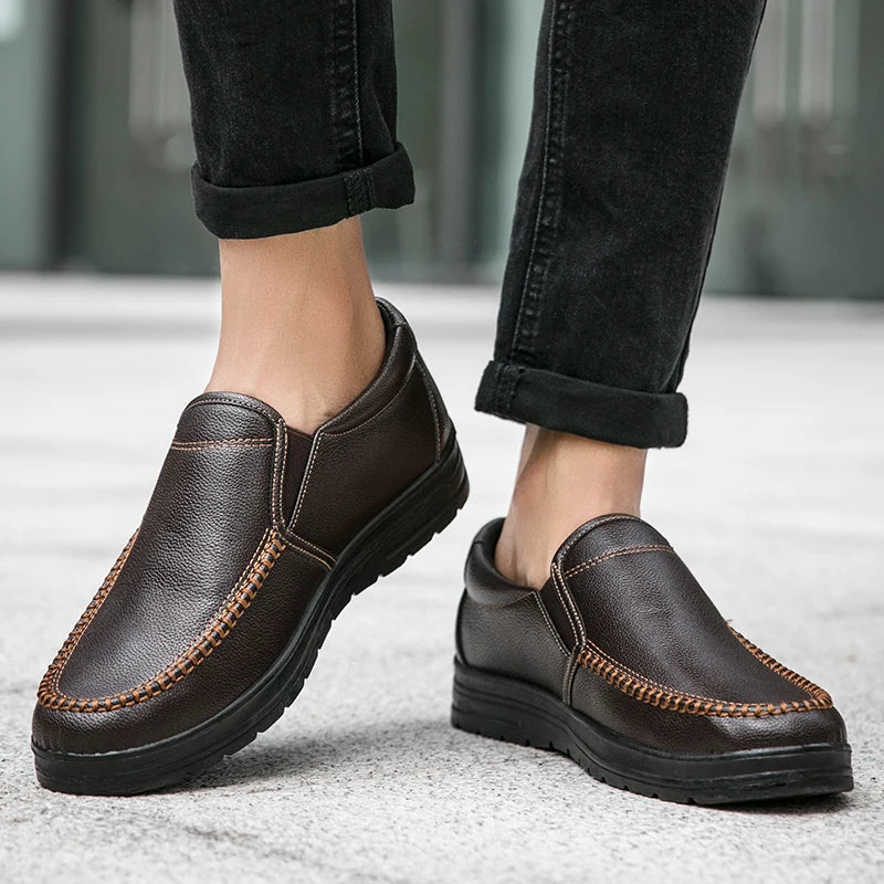 Men Loafers Light Leather Casual Shoes 2021 Autumn Male Outdoor Walking Shoes