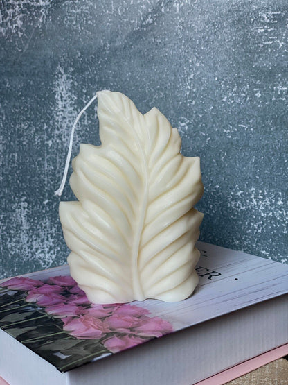 Minimalist Feather Design Soy Wax Sculpture Candle