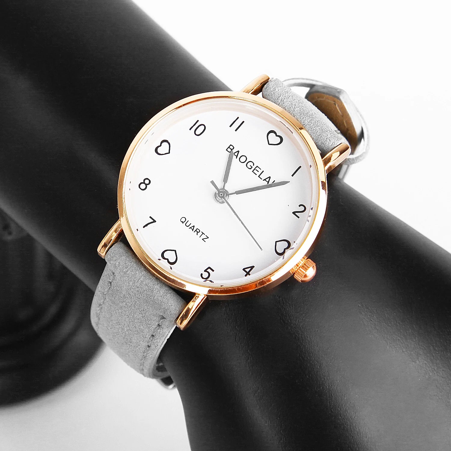 Simple Vintage Women Small Dial Watch Sweet Leather Strap Wrist Watches Gift