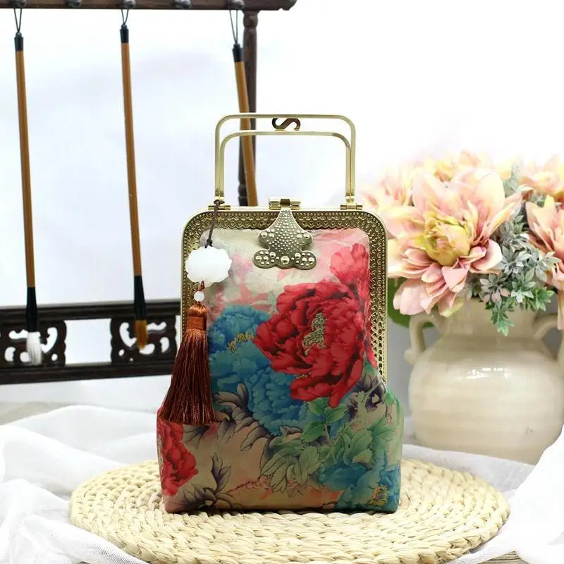 Pure Handmade Vintage Print Flowers Bags Hand Lock Shell Phone Bag Women's