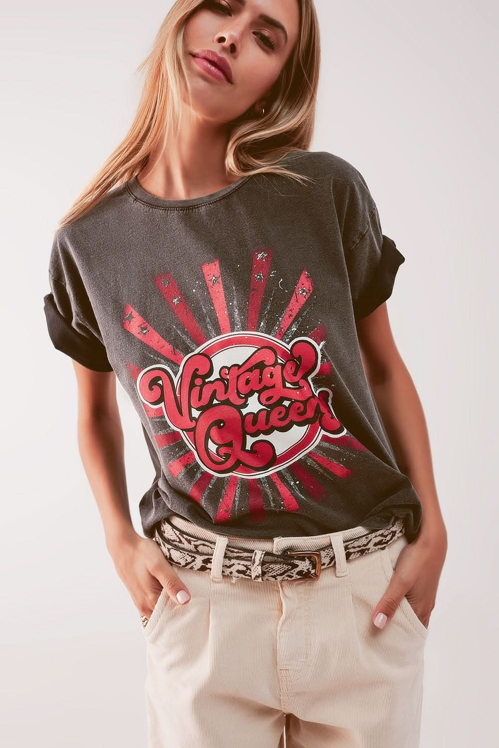 Relaxed T Shirt With Black Vintage Queens Graphic Print