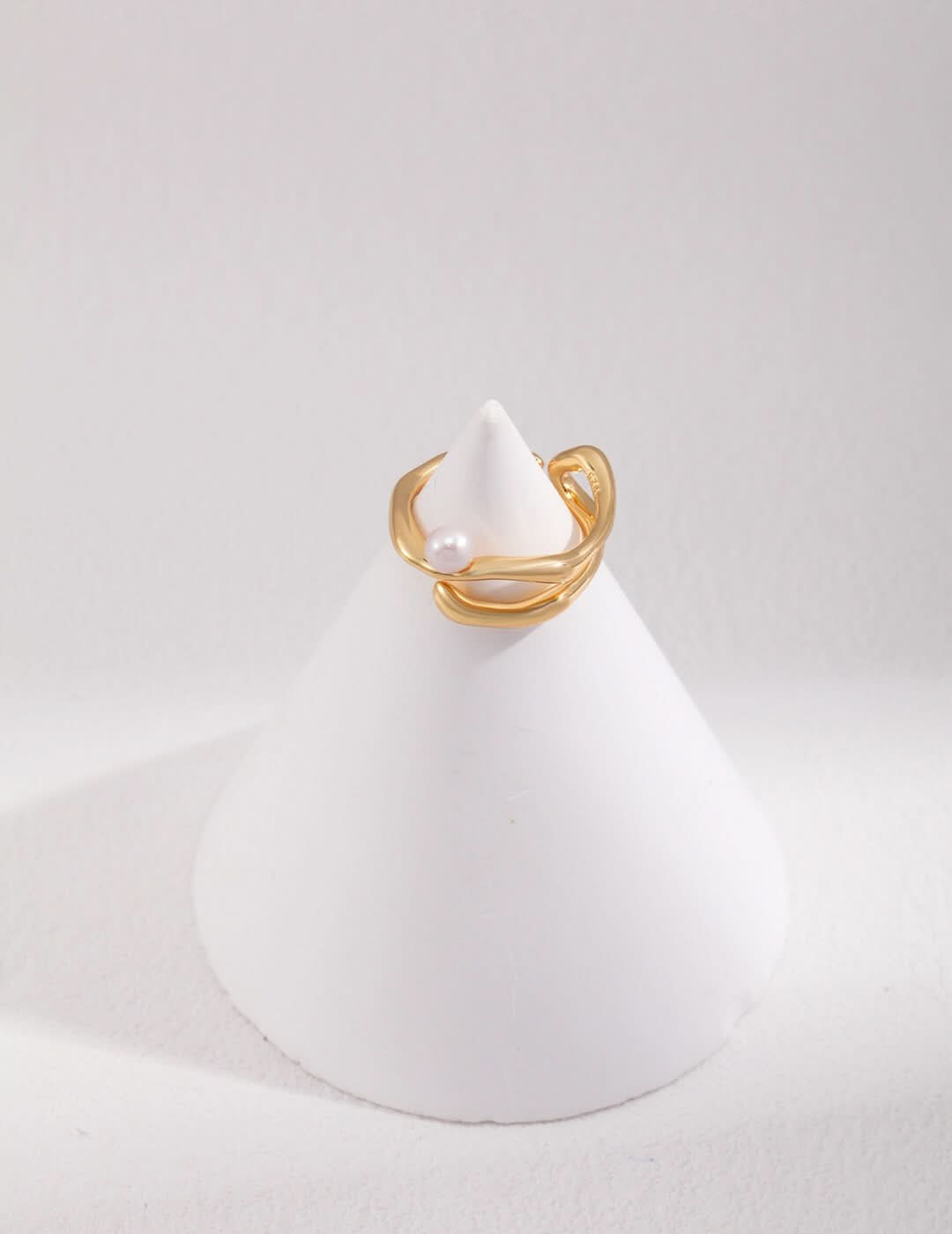 Modern Statement Pearl Ring